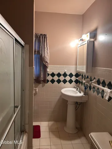 $264,000 | 42 Kelton Avenue, Schenectady, NY 12304