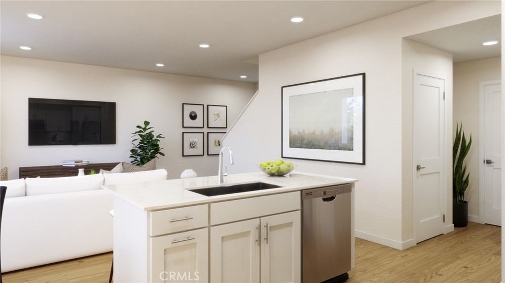 7018 Solara Way Westminster, CA 92683 - Photo 5 of 11