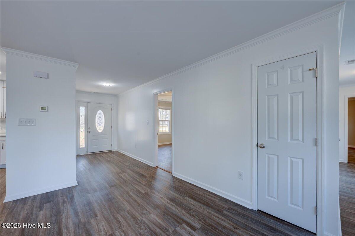 402 Swiss Road New Bern, NC 28560 - Photo 6 of 36 6