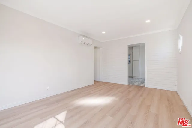 $3,895 | 2310 1/2 Pisani Place, Venice, CA 90291