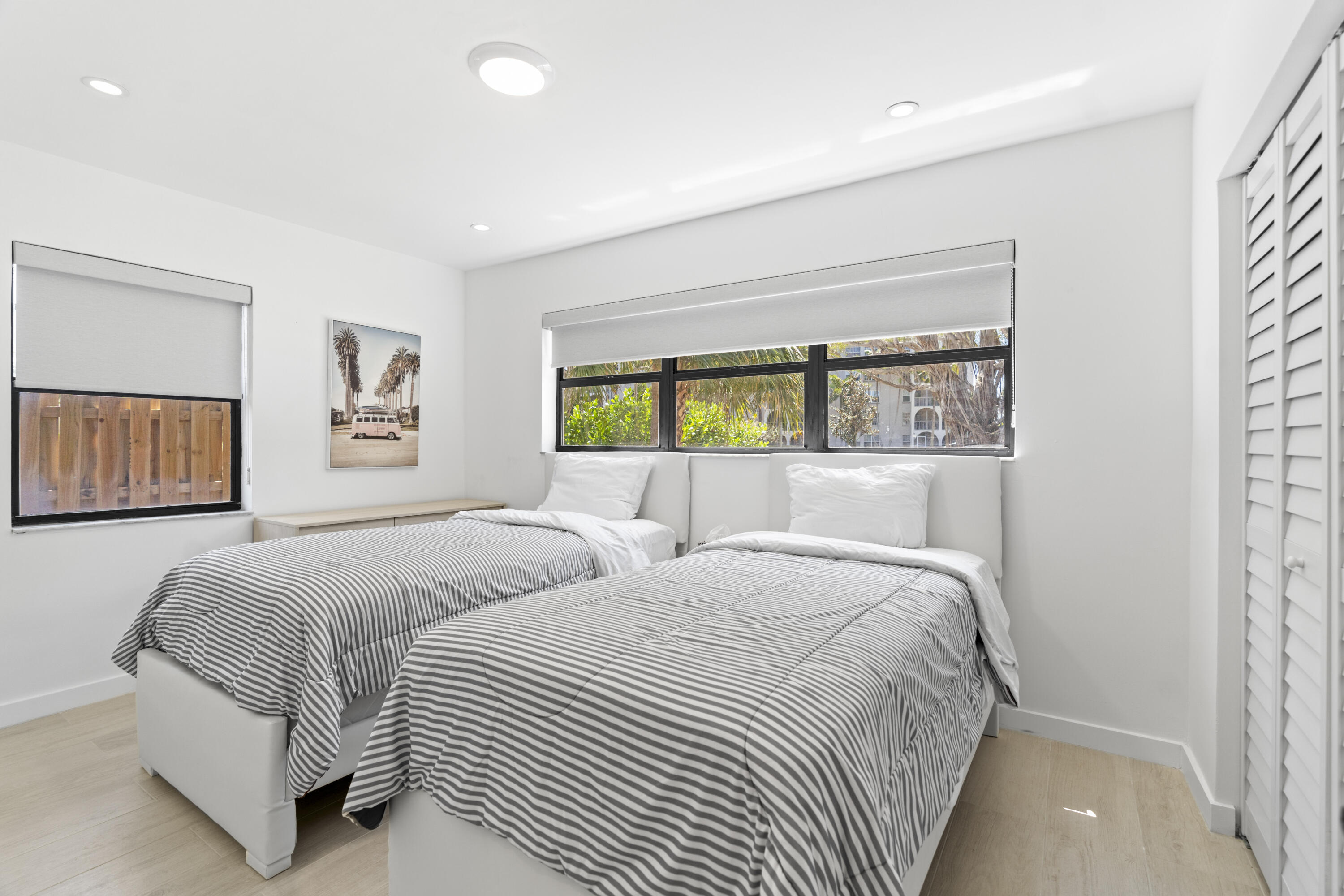 235 Northeast 20th Street Boca Raton, FL 33431 - Photo 11 of 22 DSC05385