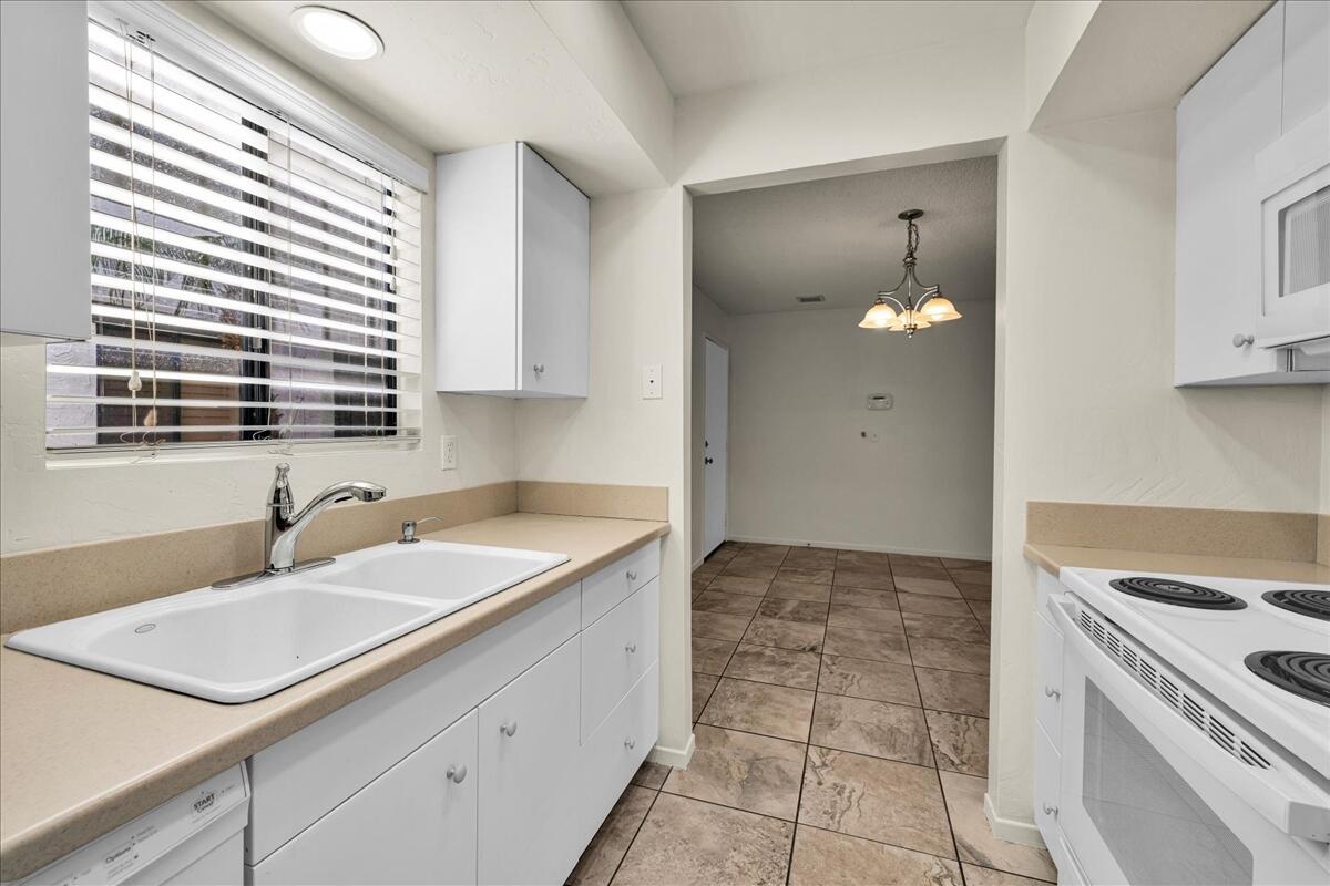 1050 Ramon Road, Unit 119 Palm Springs, CA 92264 - Photo 11 of 69 11-18