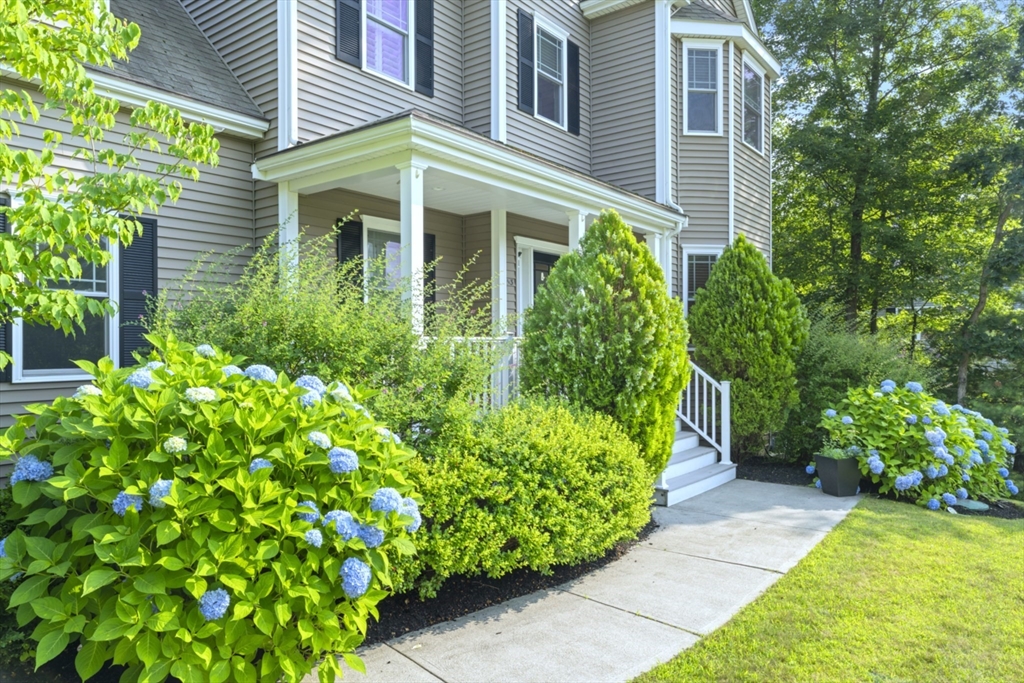53 Ridge Road Wrentham, MA 02093 - Photo 3 of 42
