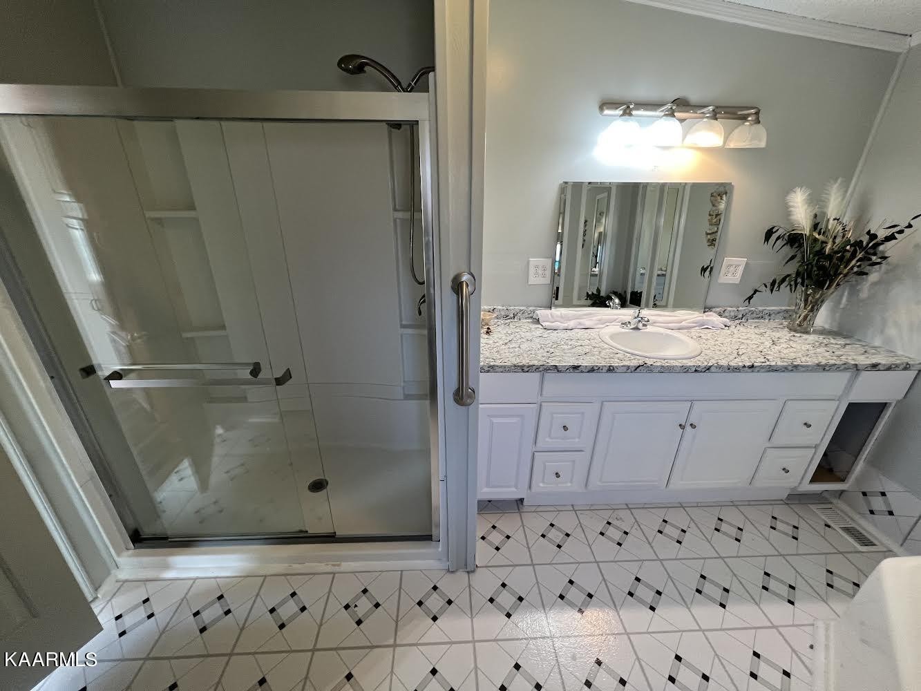 2324 Smith Road Philadelphia, TN 37846 - Photo 14 of 23 Gallery Image 14
