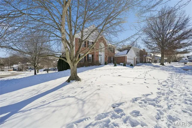 $760,000 | 720 Summer Oak Drive, Ellisville, MO 63021