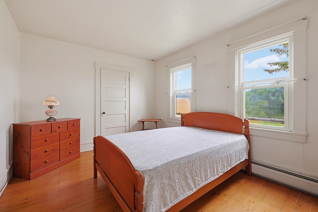 144 Horseneck Road Westport, MA 02790 - Photo 28 of 37