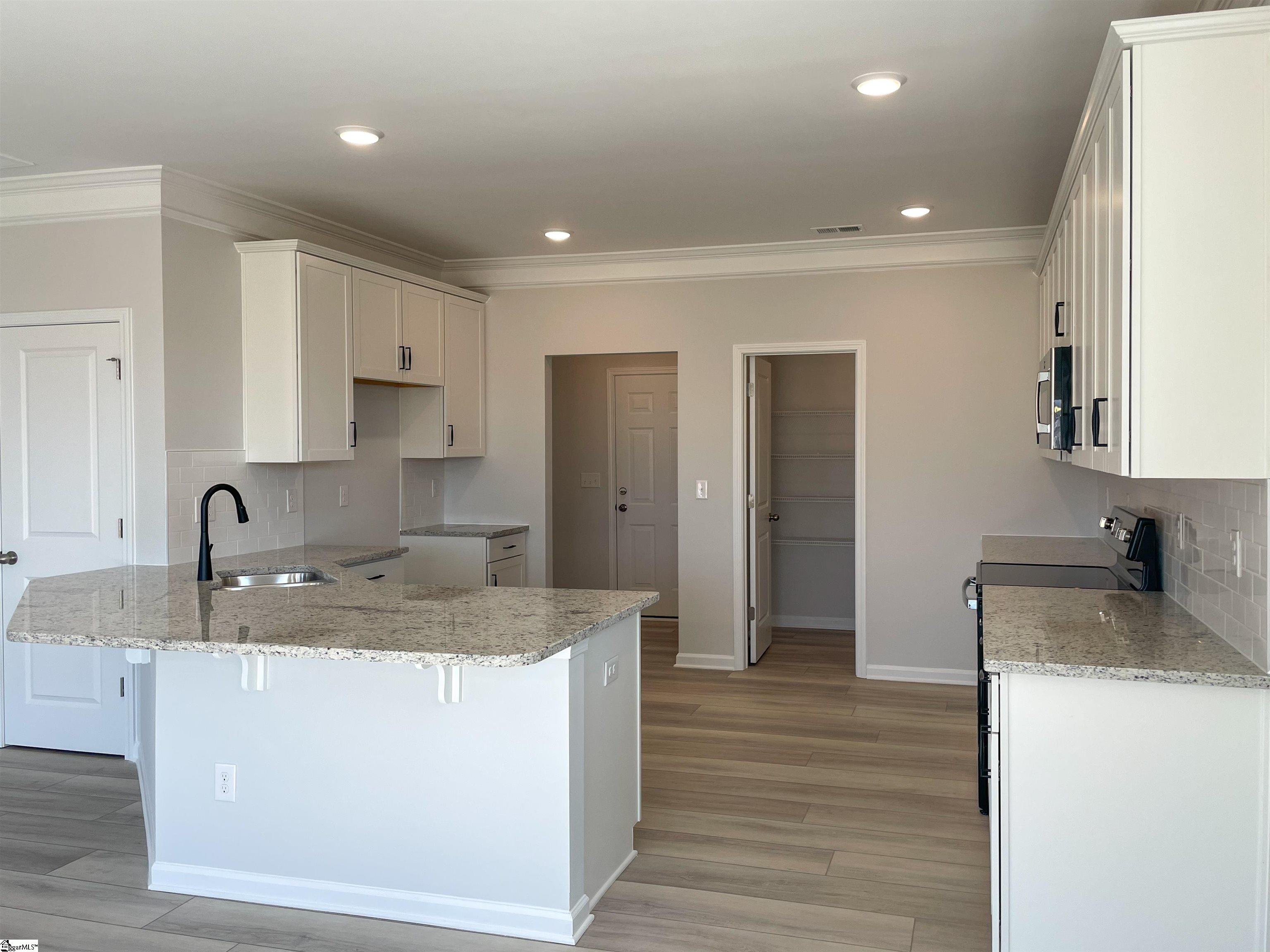 262 Pendergast Road Greenville, SC 29605 - Photo 7 of 27 Gallery Image 7