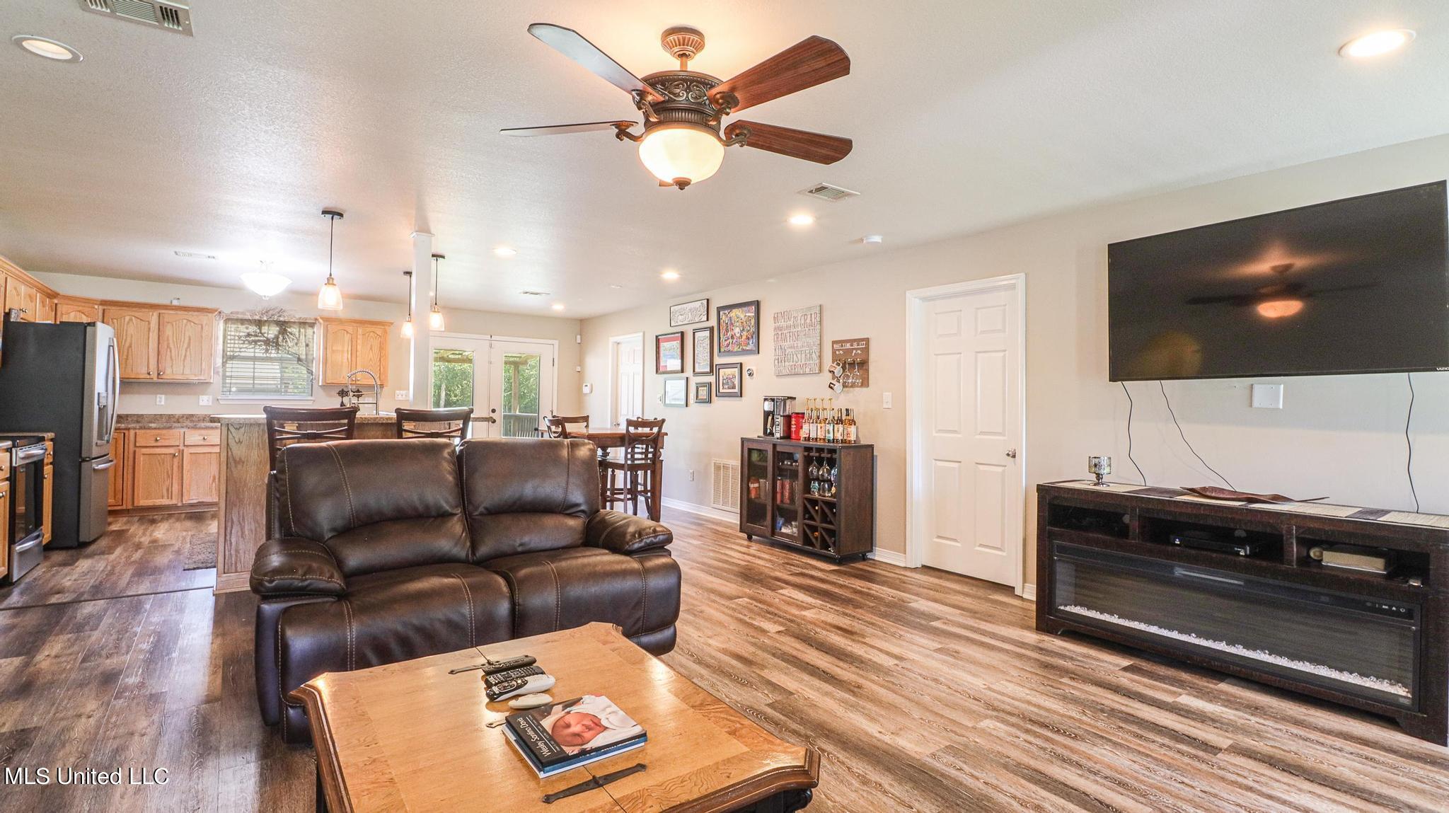 13331 Larue Road Vancleave, MS 39565 - Photo 4 of 29 LaRue-137029