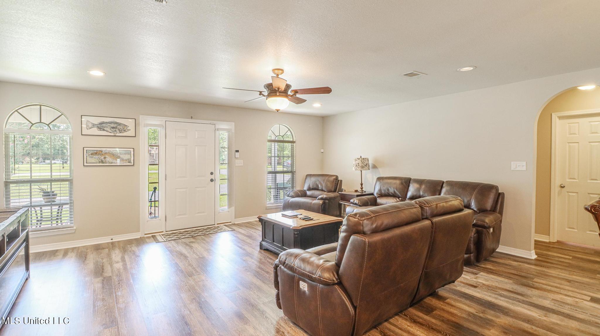 13331 Larue Road Vancleave, MS 39565 - Photo 5 of 29 LaRue-137024