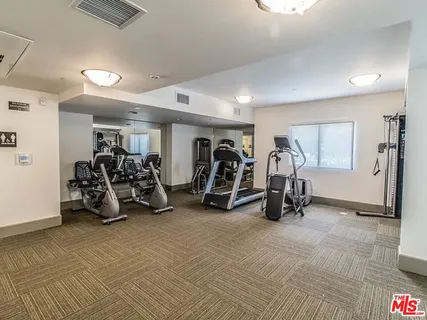 $4,500 | 5015 Balboa Boulevard, Unit 201, Encino, CA 91316