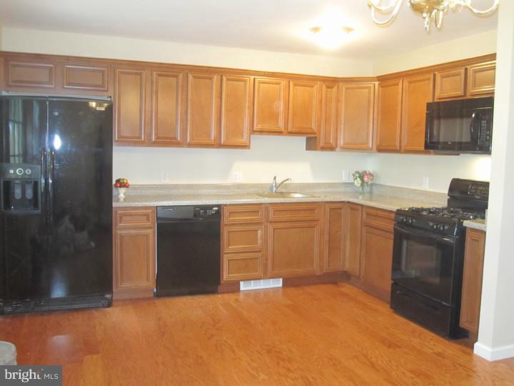 122 Garrett Road Newark, DE 19713 - Photo 4 of 14 Gallery Image 4