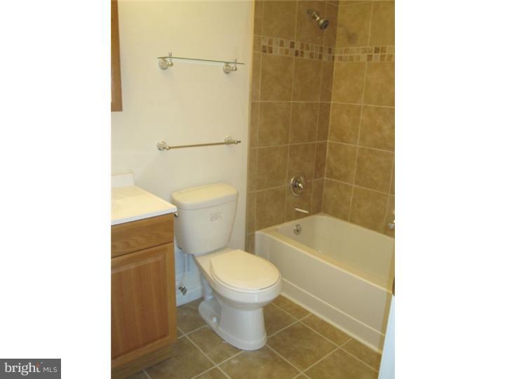 122 Garrett Road Newark, DE 19713 - Photo 8 of 14 Gallery Image 8