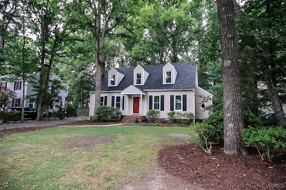 11201 Rockledge Road North Chesterfield, VA 23235 - Photo 24 of 25 a front view of a house with a yard