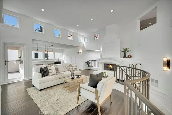 $3,875,000 | 265 Bay Shore Avenue, Long Beach, CA 90803