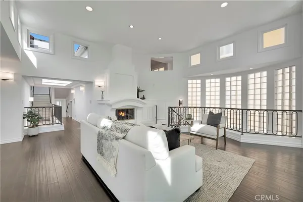$3,875,000 | 265 Bay Shore Avenue, Long Beach, CA 90803