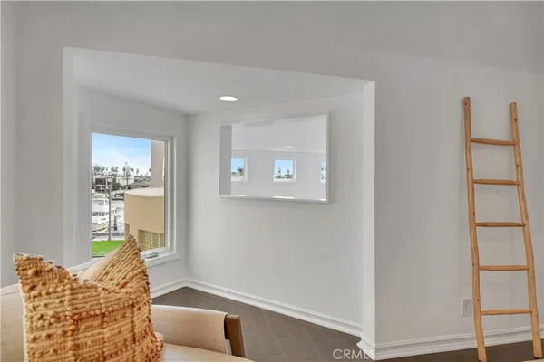 $3,785,000 | 265 Bay Shore Avenue, Long Beach, CA 90803