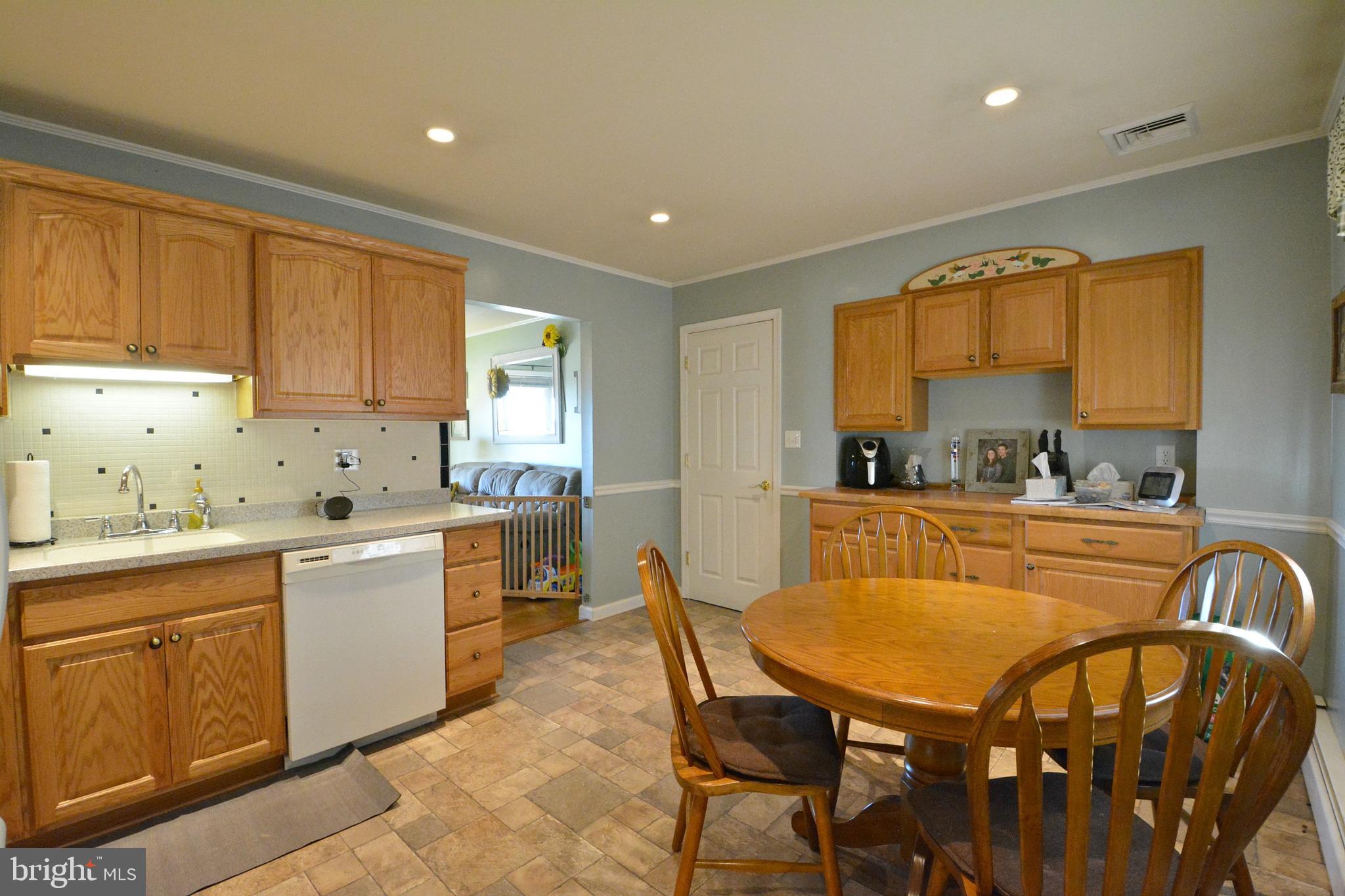2713 Emig Mill Road Dover, PA 17315 - Photo 7 of 25 Gallery Image 7
