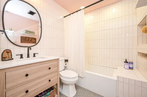 $435,000 | 304 Woodard Street, Houston, TX 77009