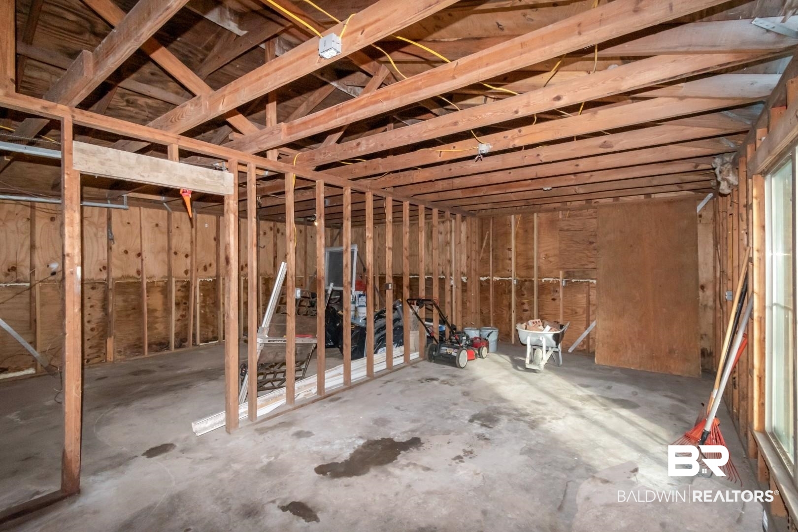 555 Michigan Avenue Mobile, AL 36604 - Photo 25 of 28 View of misc room