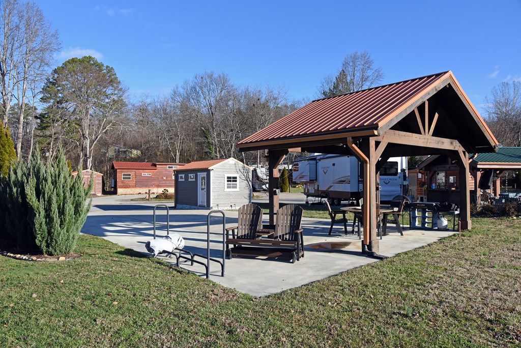 184 Golden Nugget Road Blairsville, GA 30512 - Photo 2 of 29