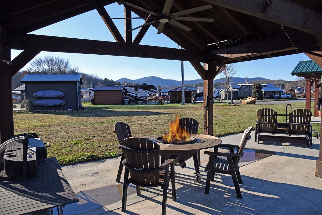 184 Golden Nugget Road Blairsville, GA 30512 - Photo 9 of 29