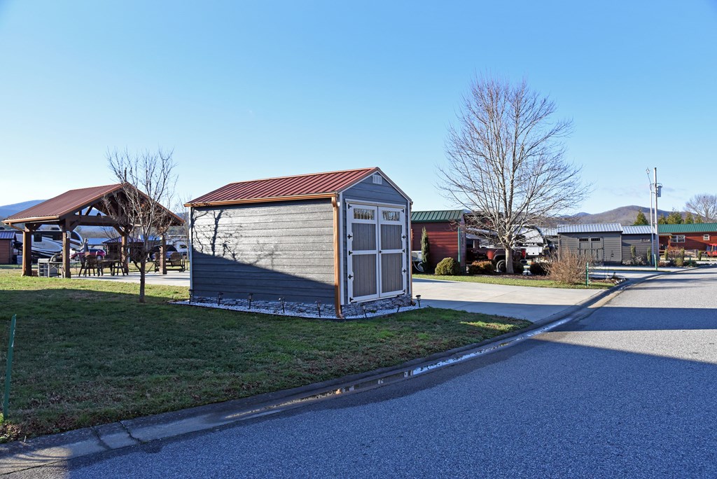 184 Golden Nugget Road Blairsville, GA 30512 - Photo 10 of 29