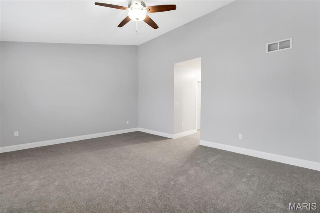 423 Hillington Drive Eureka, MO 63025 - Photo 17 of 37