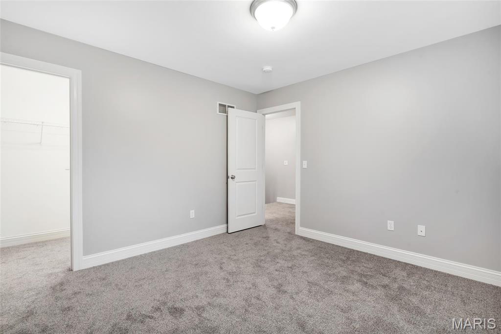 423 Hillington Drive Eureka, MO 63025 - Photo 32 of 37