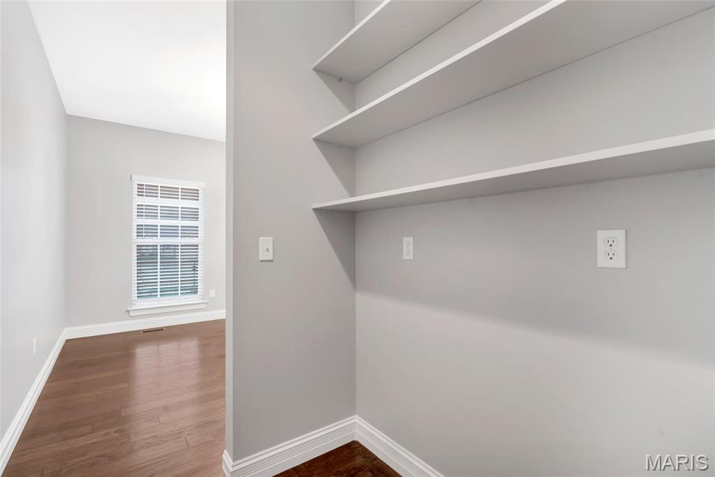 423 Hillington Drive Eureka, MO 63025 - Photo 6 of 37