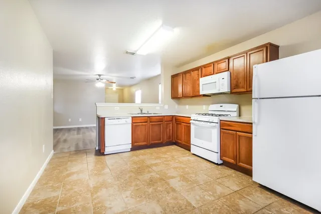 $1,635 | 11422 Seven Sisters Drive, Tomball, TX 77375