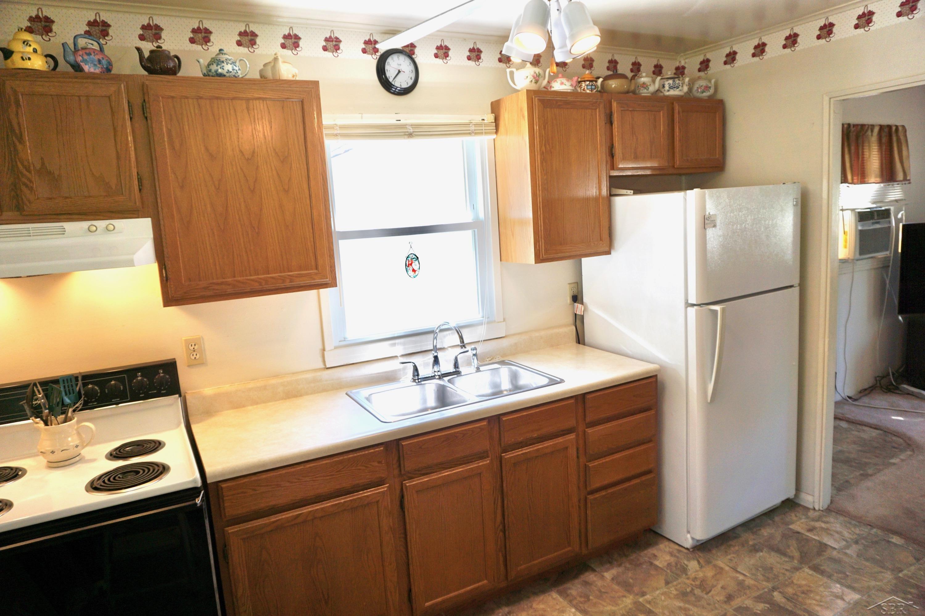1407 East Sugnet Road Midland, MI 48642 - Photo 19 of 37 50151462-d5463e9d-9600-4cf6-bc81-e7d23be2914b.JPG