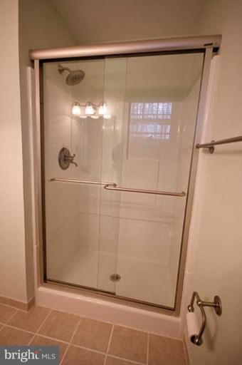 6979 Conservation Drive Springfield, VA 22153 - Photo 11 of 17 Master Bath