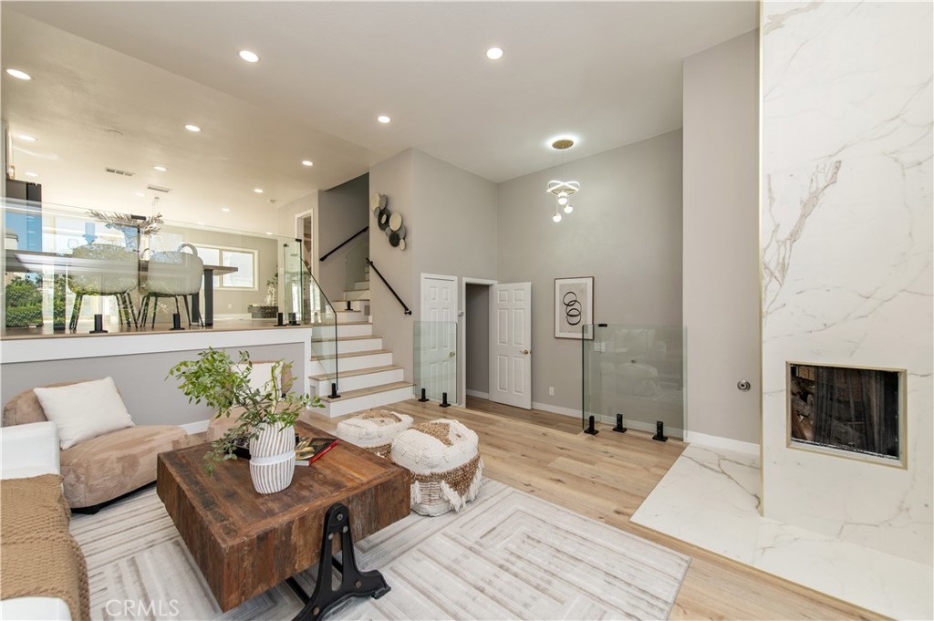 7 Sunup Irvine, CA 92603 - Photo 13 of 35