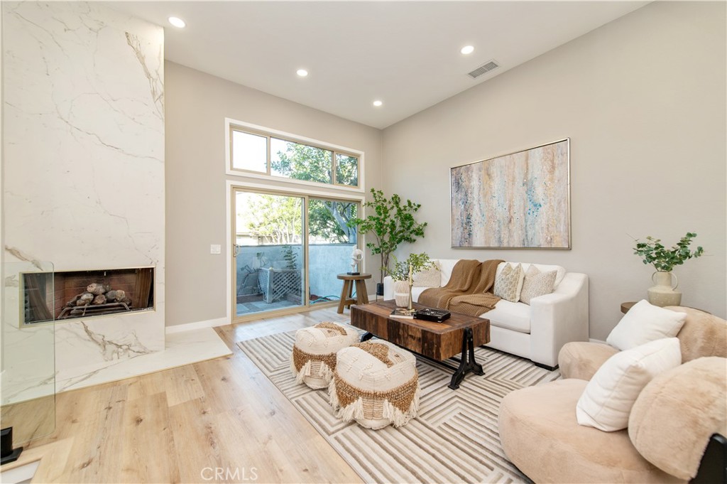 7 Sunup Irvine, CA 92603 - Photo 16 of 35