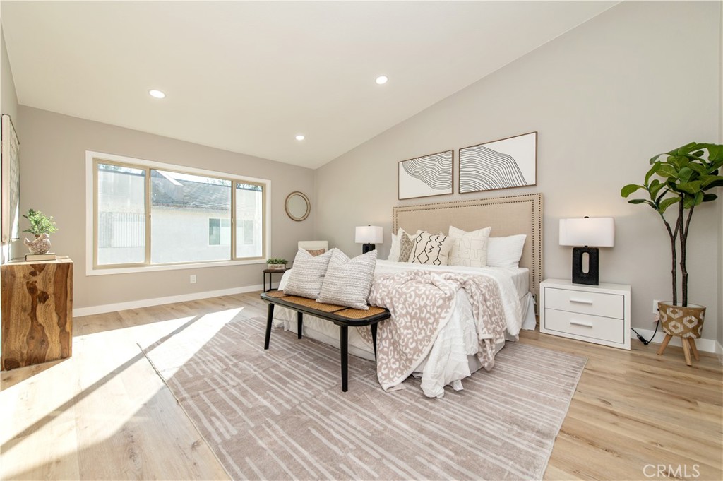 7 Sunup Irvine, CA 92603 - Photo 24 of 35