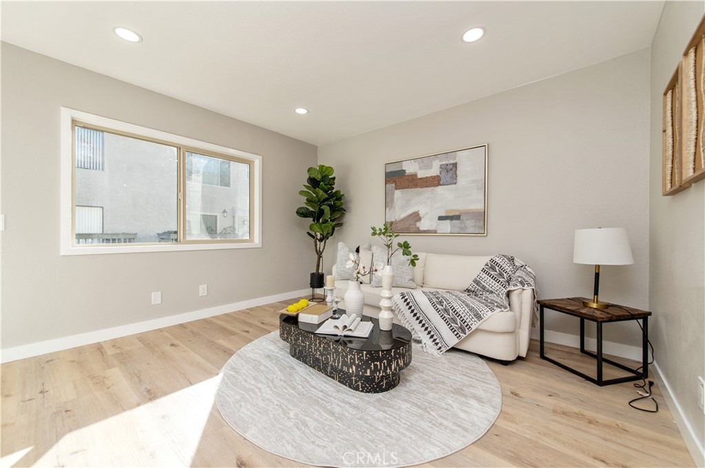 7 Sunup Irvine, CA 92603 - Photo 7 of 35