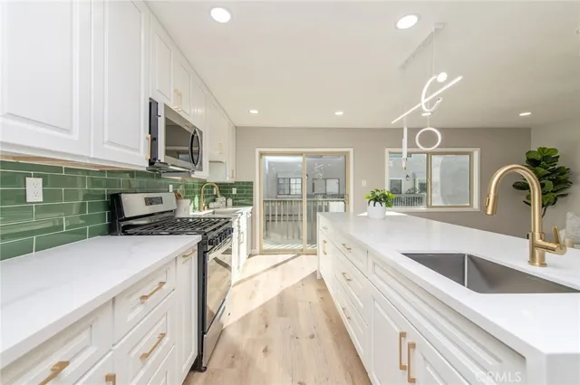 $1,698,000 | 7 Sunup, Irvine, CA 92603