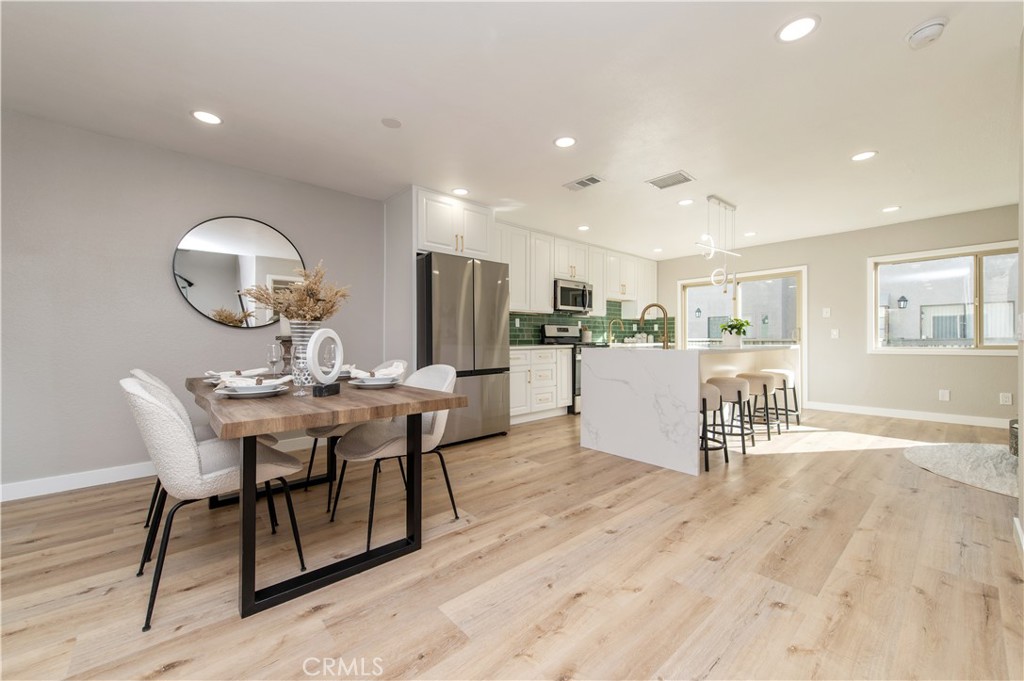 7 Sunup Irvine, CA 92603 - Photo 9 of 35