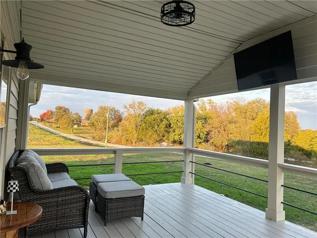 $315,000 | 360 Northwest 1201st Road, Holden, MO 64040