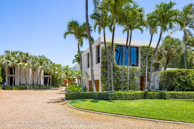 $125,000 | 1446 North Ocean Boulevard, Palm Beach, FL 33480