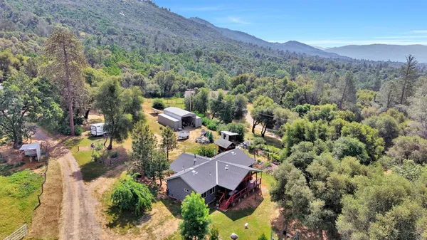 $349,500 | 33463 Road 233, North Fork, CA 93643