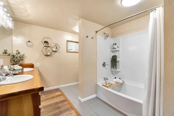 $349,500 | 33463 Road 233, North Fork, CA 93643