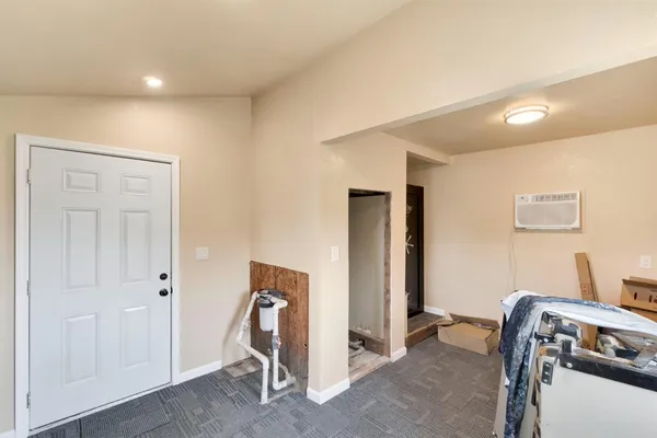 $349,500 | 33463 Road 233, North Fork, CA 93643