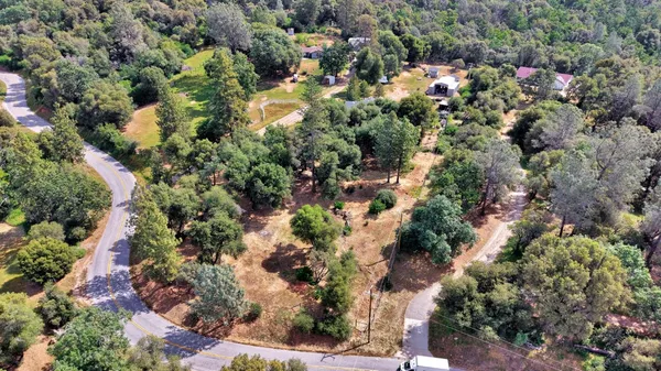 $349,500 | 33463 Road 233, North Fork, CA 93643