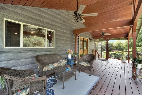 $349,500 | 33463 Road 233, North Fork, CA 93643