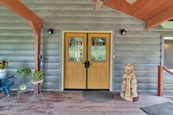 $349,500 | 33463 Road 233, North Fork, CA 93643