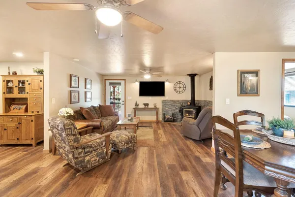 $349,500 | 33463 Road 233, North Fork, CA 93643