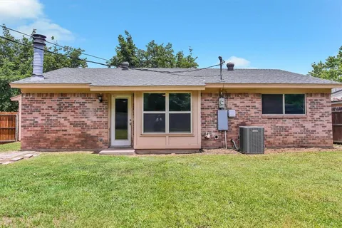 $249,900 | 6208 Kary Lynn Drive South, Watauga, TX 76148