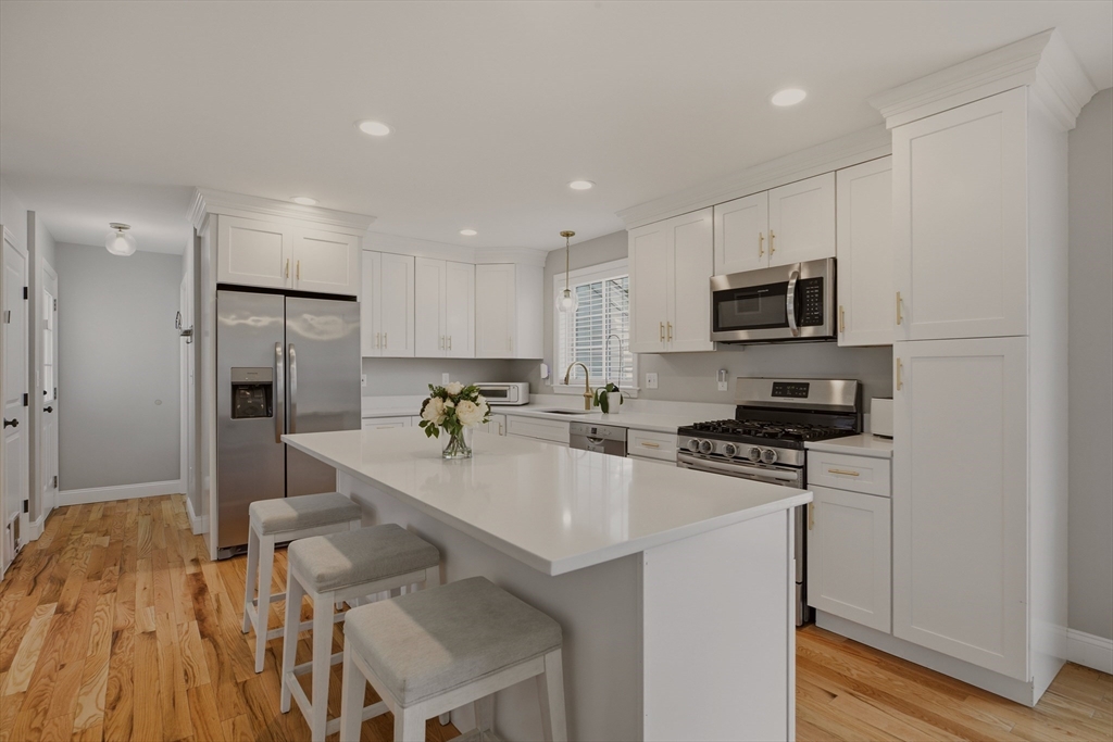 8 Princeton Circle Fall River, MA 02724 - Photo 9 of 41