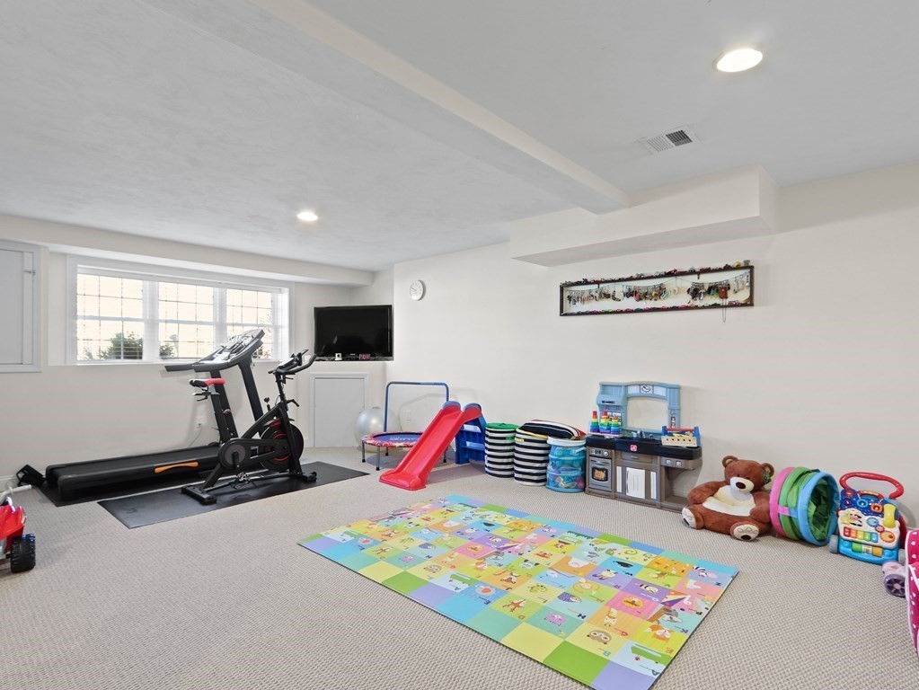 76 Swift Road Framingham, MA 01702 - Photo 22 of 28 Gallery Image 22